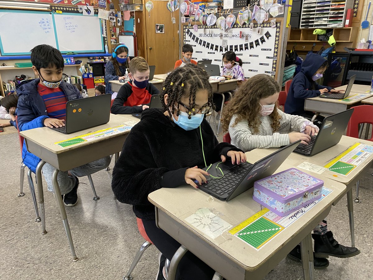 kwolffDLC's tweet photo. Can you find your healty Media Balance? These Ss did with great discussions and reflections about their own media use. @FishrSchWalpole @CommonSense #DigitalCitizenship #ElementaryDigitalLearner https://t.co/JWiRUXcmTQ