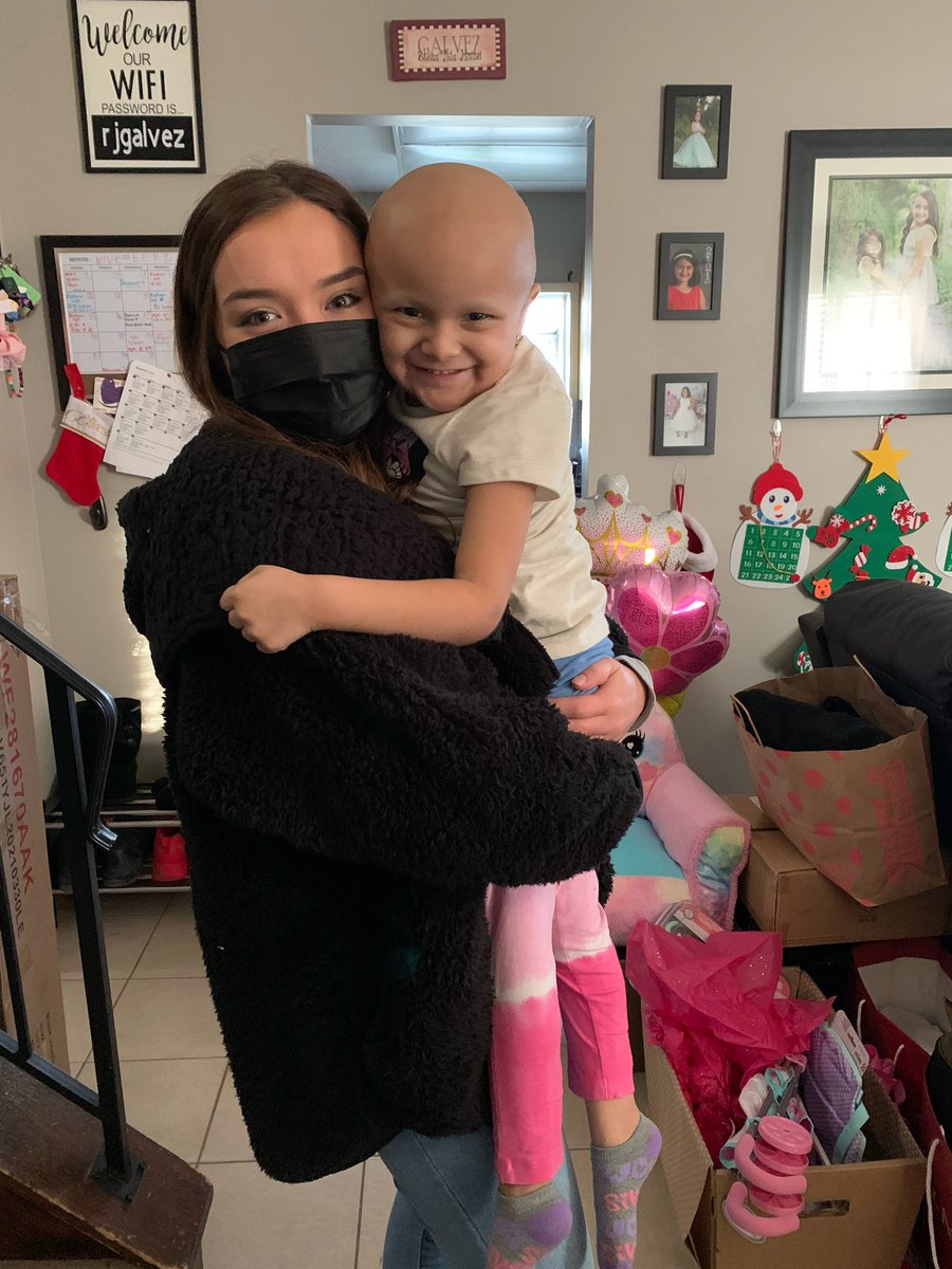 MaddyTorrance's tweet photo. Wishing my sweet and smiley little Elena the best of luck today! #prayingforyou #beatcancer ❤️ https://t.co/6ZyqO6qO1B