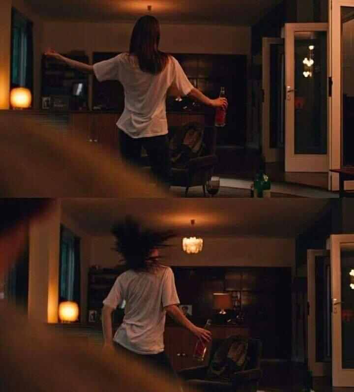 who_____iam's tweet photo. Life is short. Don't waste it being sad... Be who you are, be happy, be free, be whatever you want to be.💃
(bs Fasadi Phuphi na bnna)🙂 https://t.co/2z3boWTxBh
