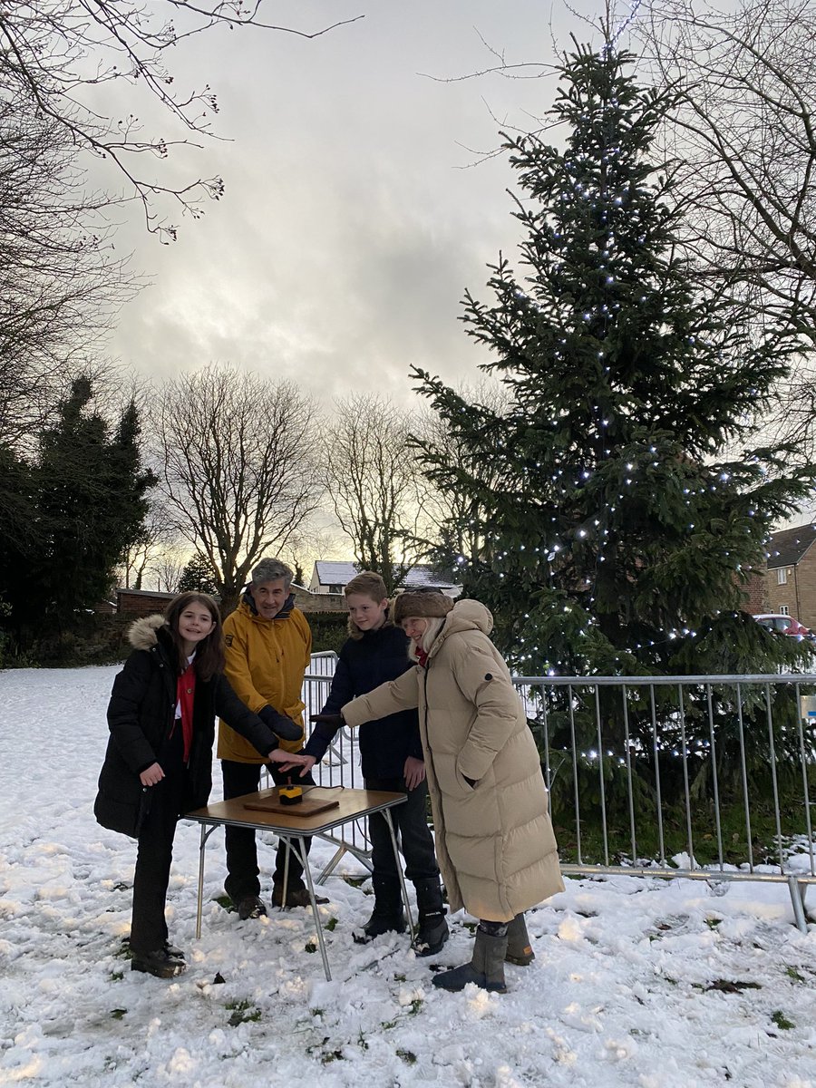 ThorpeHesleyPri's tweet photo. Keeping our Head Boy and Girl busy. Tonight was the light switch on for the Village. 🎄 https://t.co/gtr0P3ayaS