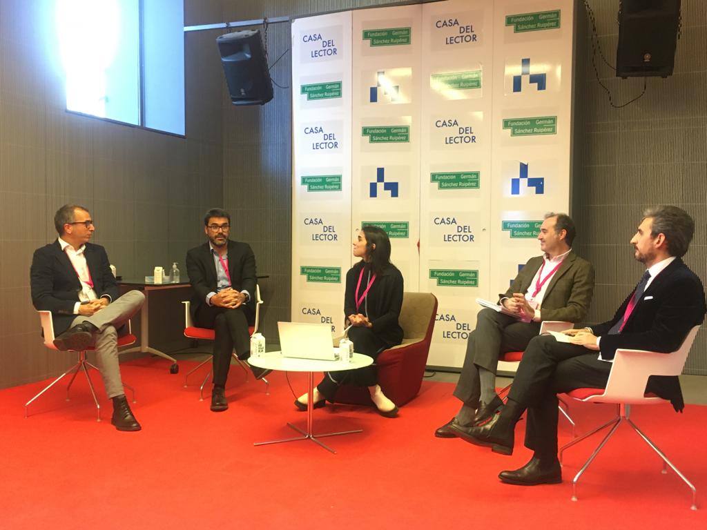 fundacionexit's tweet image. ⭕Muy contentxs con la mesa redonda tan interesante de @foro_demos de hoy.
💡Nuestro director @nachosequeira ha estado hablando con @FBSabadell, @fundacionTef, @fmapfre y @BancoSabadell sobre los voluntariados corporativos entre entidades.
#Demos2021 #VoluntariadoCorporativo