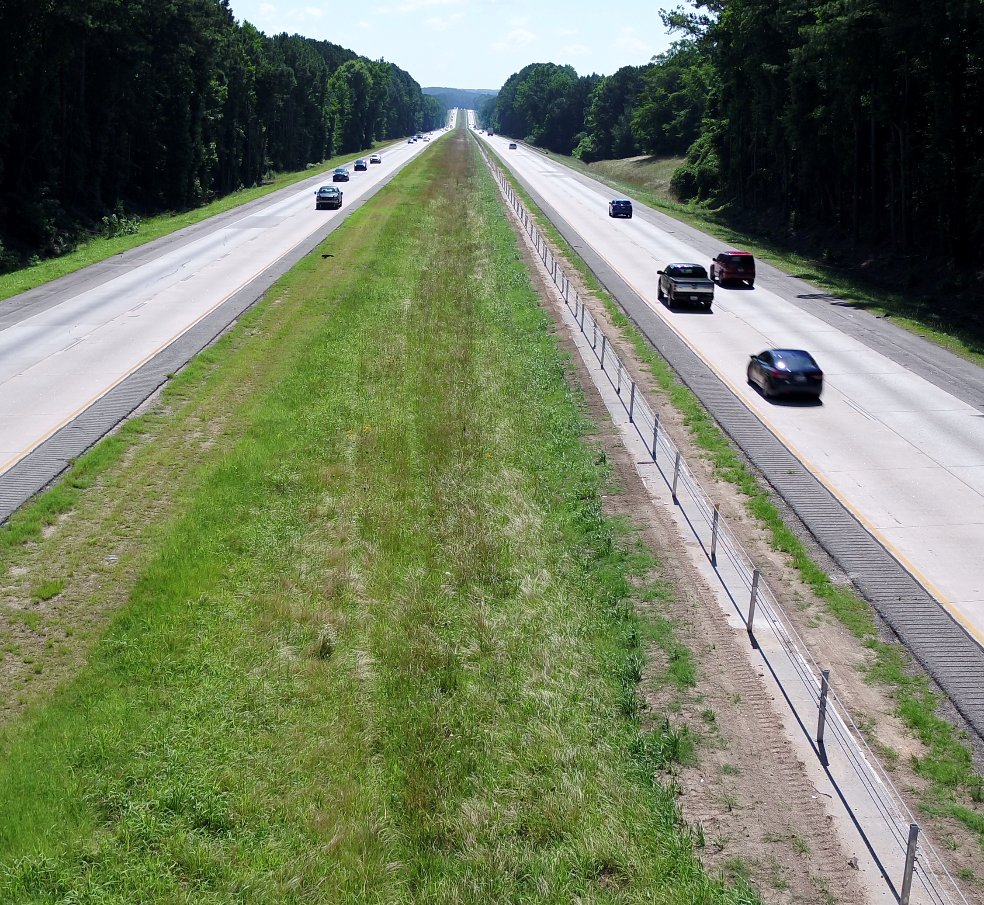 Augusta area I-20 cable barrier daily impacts

⚠️Concrete work 9 a.m. to 3 p.m. daily 

⚠️Contractor at Mile Post (MP) 193 working west ending at MP 183

⚠️Concrete work done before the end of 2021 if all weather and material availability holds