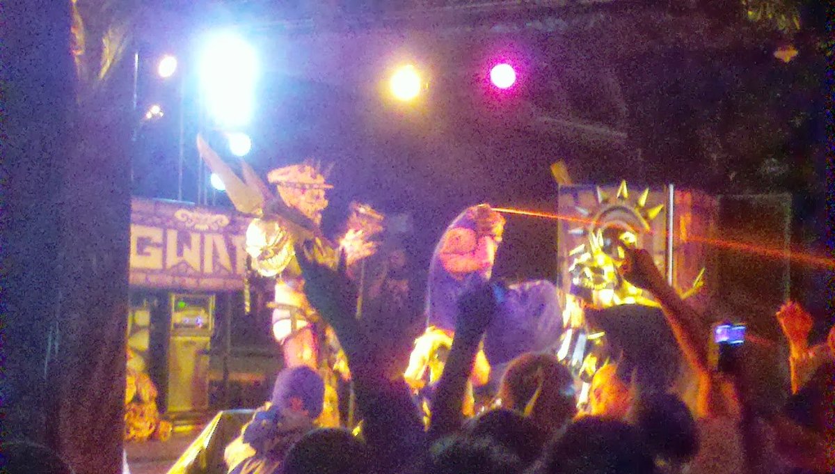 SKULLCLOWN's tweet photo. @gwar @ShowboxPresents hey @gwar, here's one from 2012 at the same venue! Y'all got any more of those ticketsssss? #hailflattus #hailoderus #proudbohab https://t.co/t6bNdXAQku