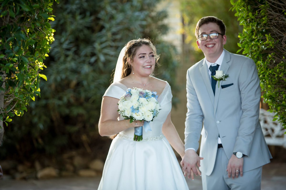ZSpiecker's tweet photo. Gonna thread some wedding photos here because it was the best day of my life https://t.co/KZkqxdFCua