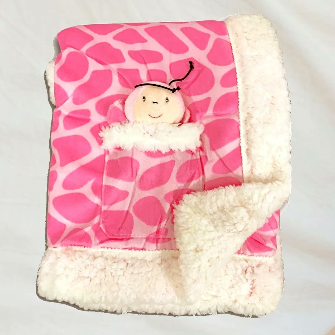 WarmThings's tweet photo. Wrap up your bundle of joy in this cheerful and colorful cuddly animal print #baby blanket! 🌙

The removable stuffed toy makes a gentle companion, while the animal print gives a #colorful pop of charm.

It's currently 33% off, too! 👶🏼

https://t.co/gw7WNGjOSK https://t.co/exNpXuL0DN
