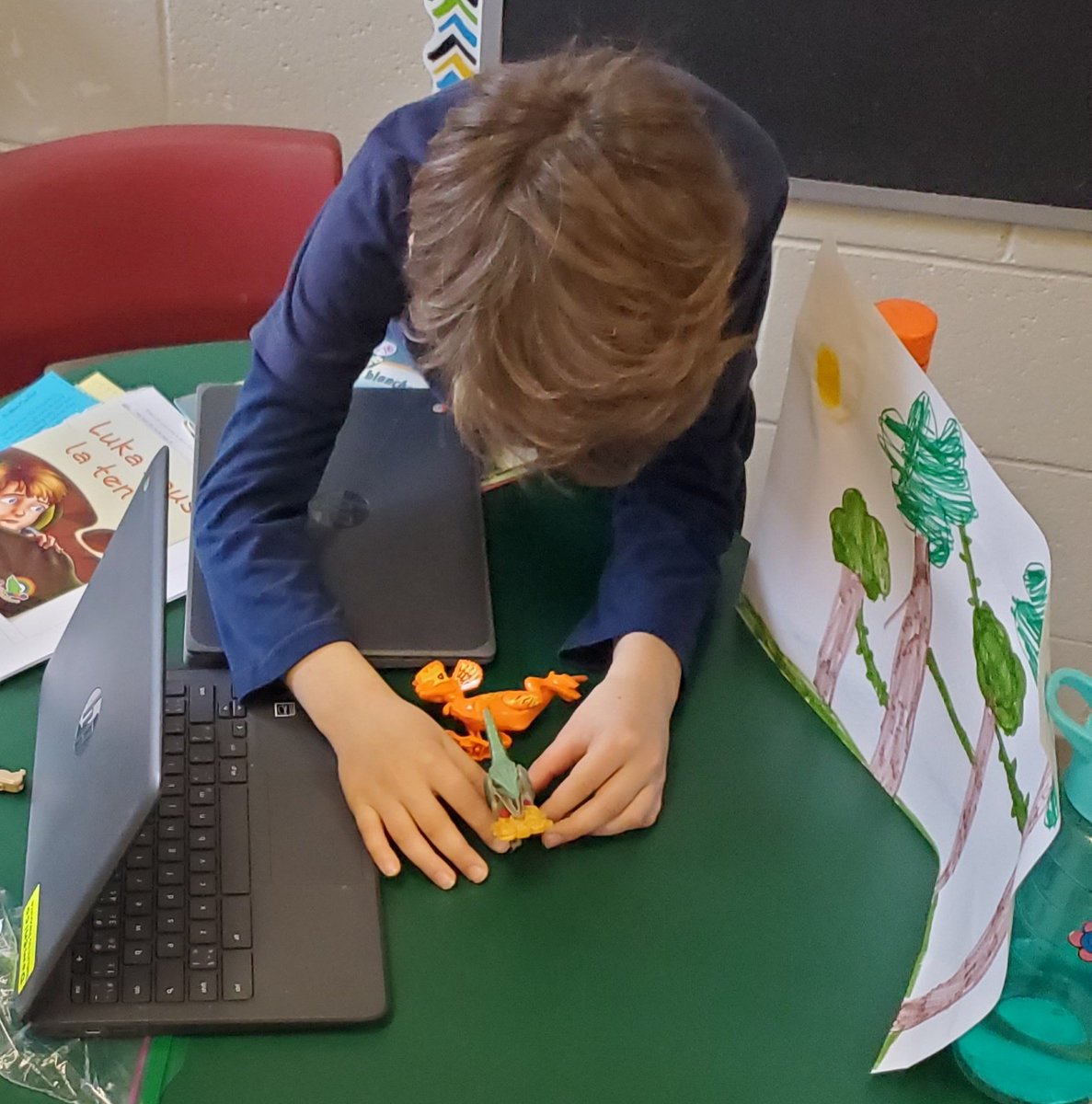MmeMac18's tweet photo. Such a fun morning of creating using Stop Motion with @margreek from @TILTHRCE. Our theme of the week in 3/4 MacLean is #Collaboration, and students really worked together as makers and creators today! @ALJ_official #TILTcontest https://t.co/A9vssXKwmA