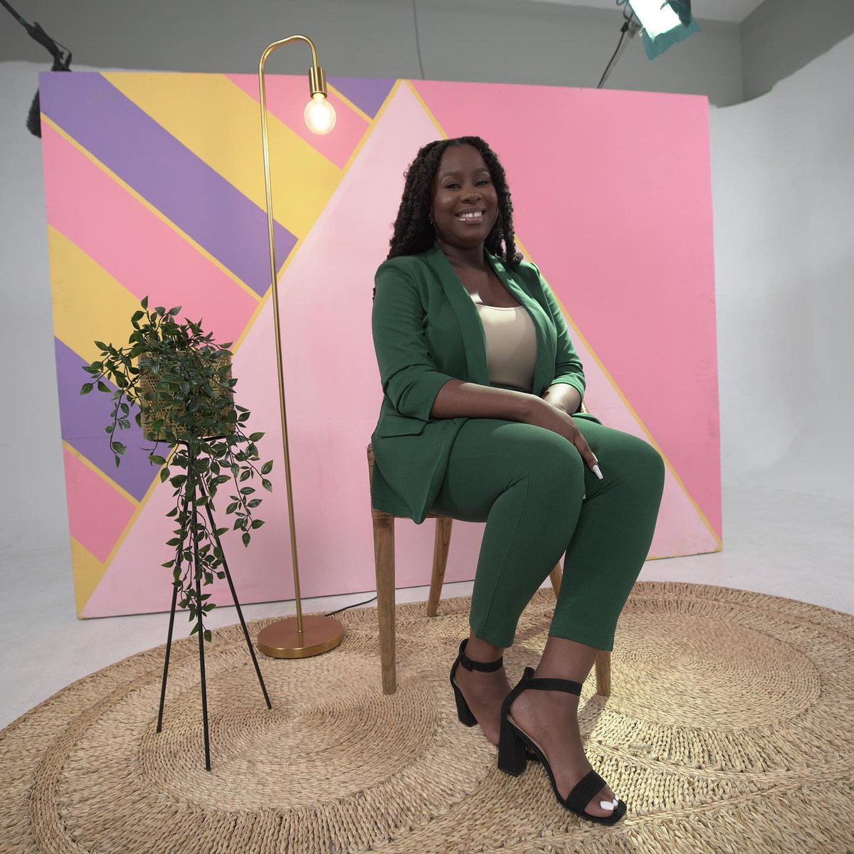findyellonow's tweet photo. Yello is teaming up with our very own Danielle Pottinger-Cooper to put some amazing content at your fingertips β¨
Ensure youβre following us on all platforms, and turn on post notifications for our upcoming posts π
#DiscoverLocal #WeKnowLocal https://t.co/lLlY3Gvd3l