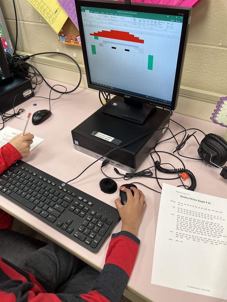 ateach0130's tweet image. Teaching MS Excel can be fun, when you are trying to figure out the mystery! Do you see what I see??🤔🎄💚 @Millerprin @tbarrettob @OldBridgeTPS #codingisfun #crackingthecode #codingmonth