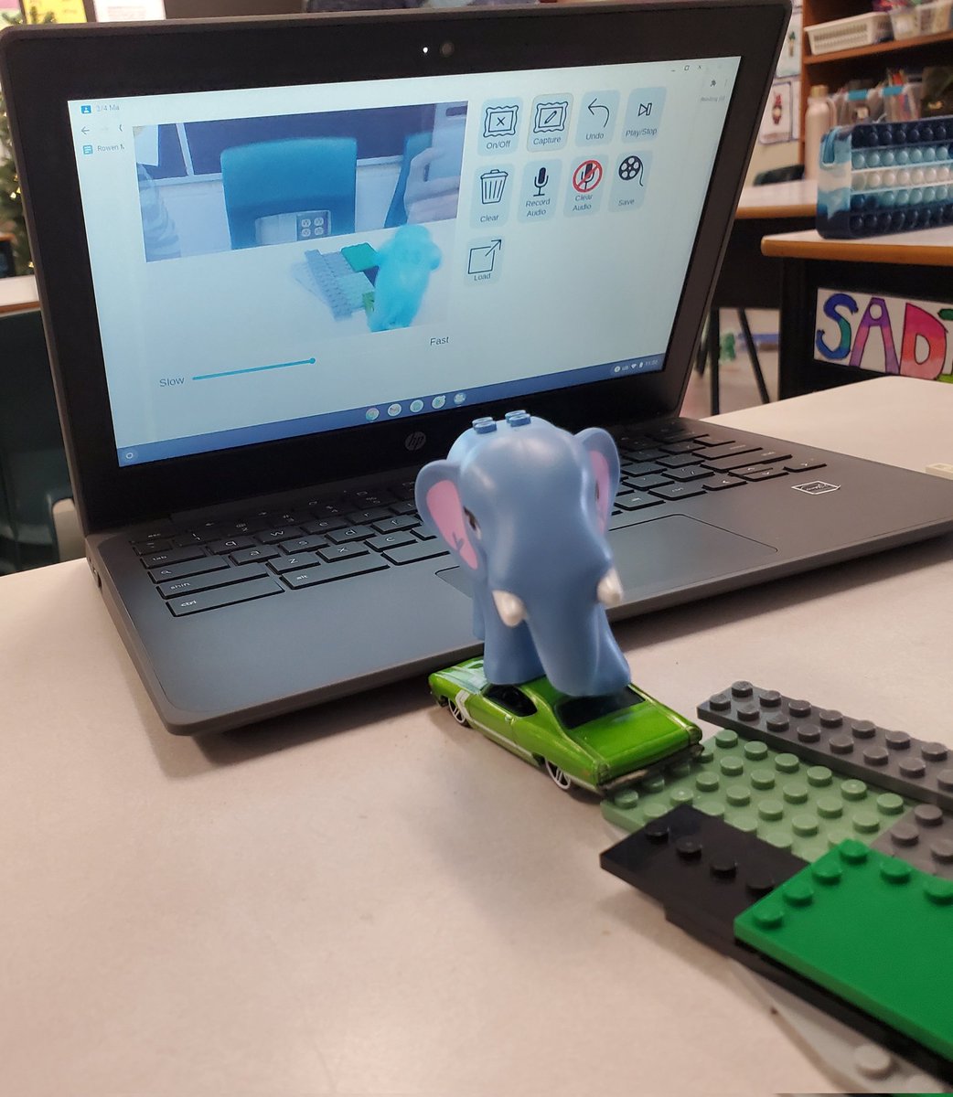 MmeMac18's tweet photo. Such a fun morning of creating using Stop Motion with @margreek from @TILTHRCE. Our theme of the week in 3/4 MacLean is #Collaboration, and students really worked together as makers and creators today! @ALJ_official #TILTcontest https://t.co/A9vssXKwmA