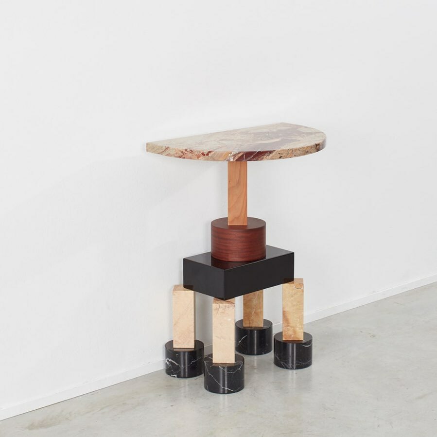 BetonBrutLondon's tweet photo. Perfection of a half moon. 

Ettore Sottsass Demistella console for Up&amp;Up, Italy c1990
(available)

H80 L60 D38 cm

#betonbrutstock #bbstock #betonbrutlondon https://t.co/qHlqTpzS1q https://t.co/rBLEUxuZHl