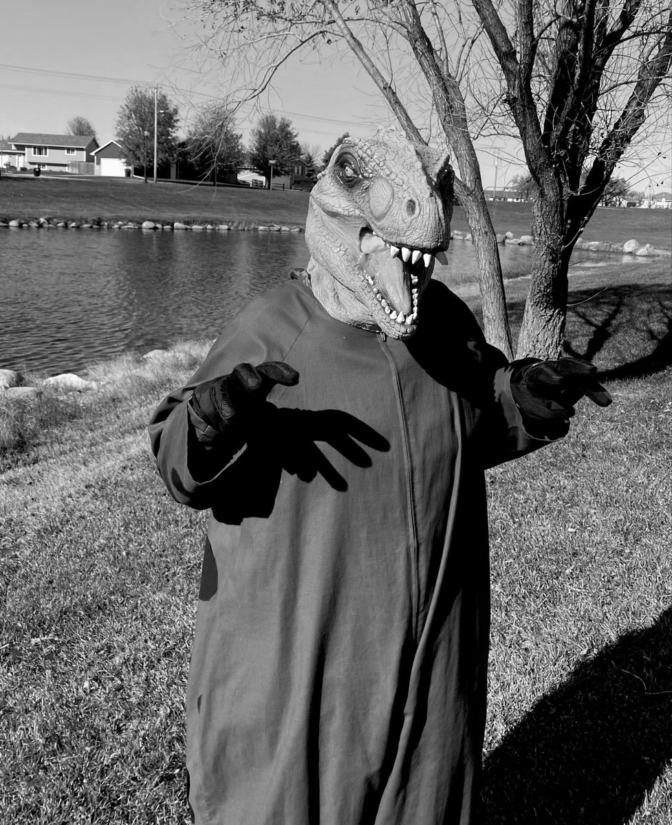 TACF15's tweet photo. Tea Rex urges everyone to donate to TACF on #GivingTuesday and support the Tea Area Community. Our endowment fund has granted more than $90,000 to community projects and organizations, #ForSouthDakota https://t.co/H62KNsgxBI
