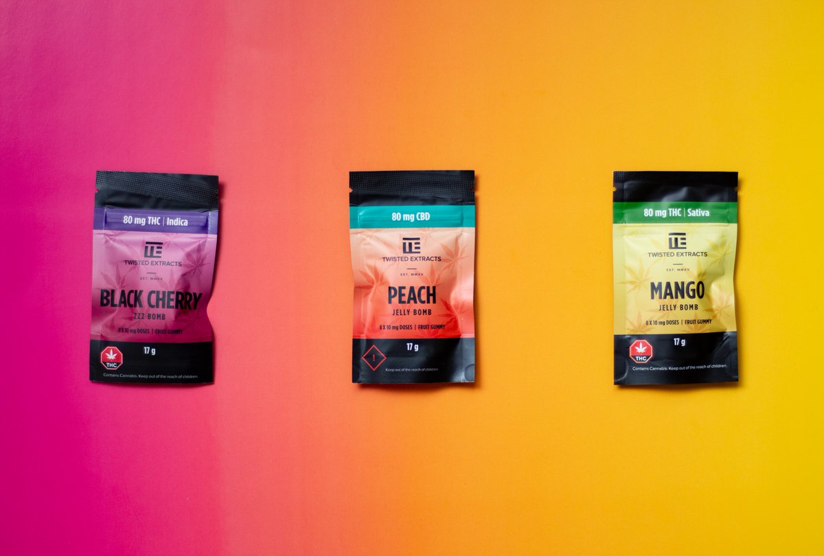ExtractsTwisted's tweet photo. Sativa, Indica or straight up CBD? What are you reaching for? #twistedextracts #jellybombs https://t.co/E56kJvzsRb