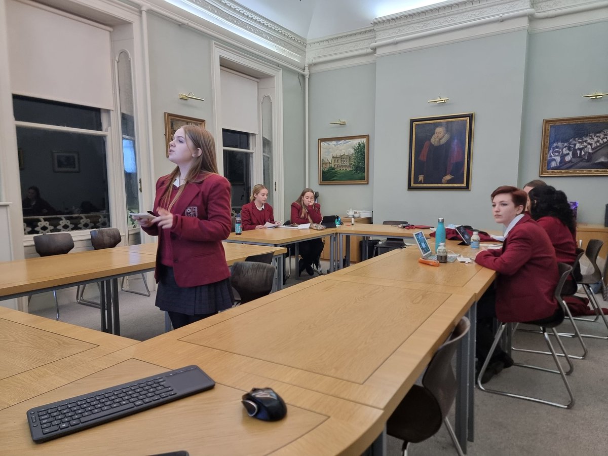 RedmaidsEnglish's tweet photo. This year's ESU Churchill Public Speaking competition is underway! Lucy, Maddie, Milla, Amelie, Malak, Flo in Year 11 @RedmaidsHigh are relishing the opportunity to test themselves. Stay tuned for more updates!
#notafraidtotry https://t.co/LNcAmKLS7I
