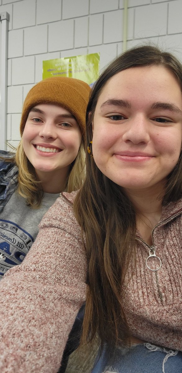 CarleyLarsen's tweet photo. So glad to have had the experience to learn about technology in this class! Thank you @maggda for being an amazing professor and @cora_twedt for being the best teammate🤍 @UNIETD #unietd https://t.co/01sFttjgUU