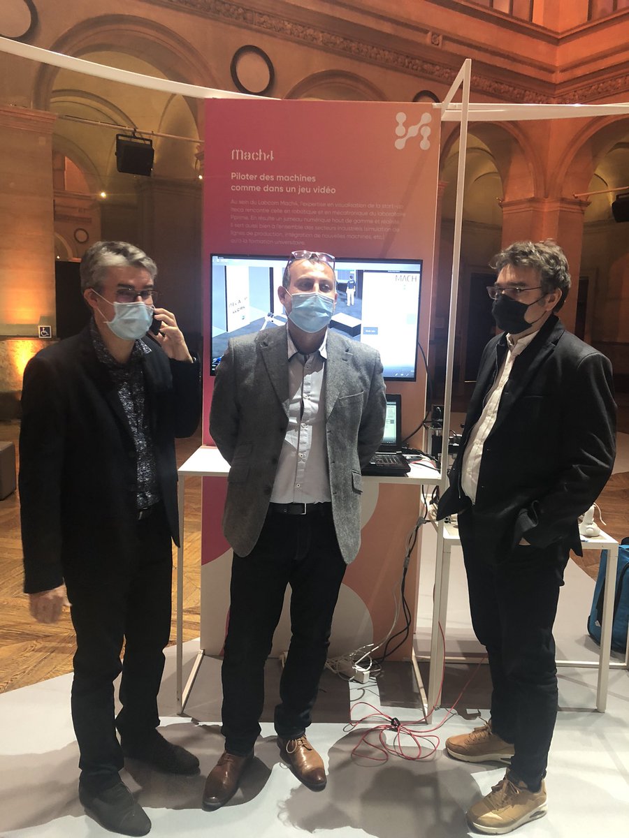 ChristineFM86's tweet photo. Soirée #laboratoires communs @cnrs #entreprises : @UnivPoitiers  a l’honneur avec 3 laboratoires communs  sur les 15 présents #primeo et #mach4 pour @InstitutPprime  et @I3M_86  pour #LMA et @InstitutXLIM @DR08_CNRS @INSIS_CNRS @INSMI_CNRS @INS2I_CNRS https://t.co/mkj9F3xgSK