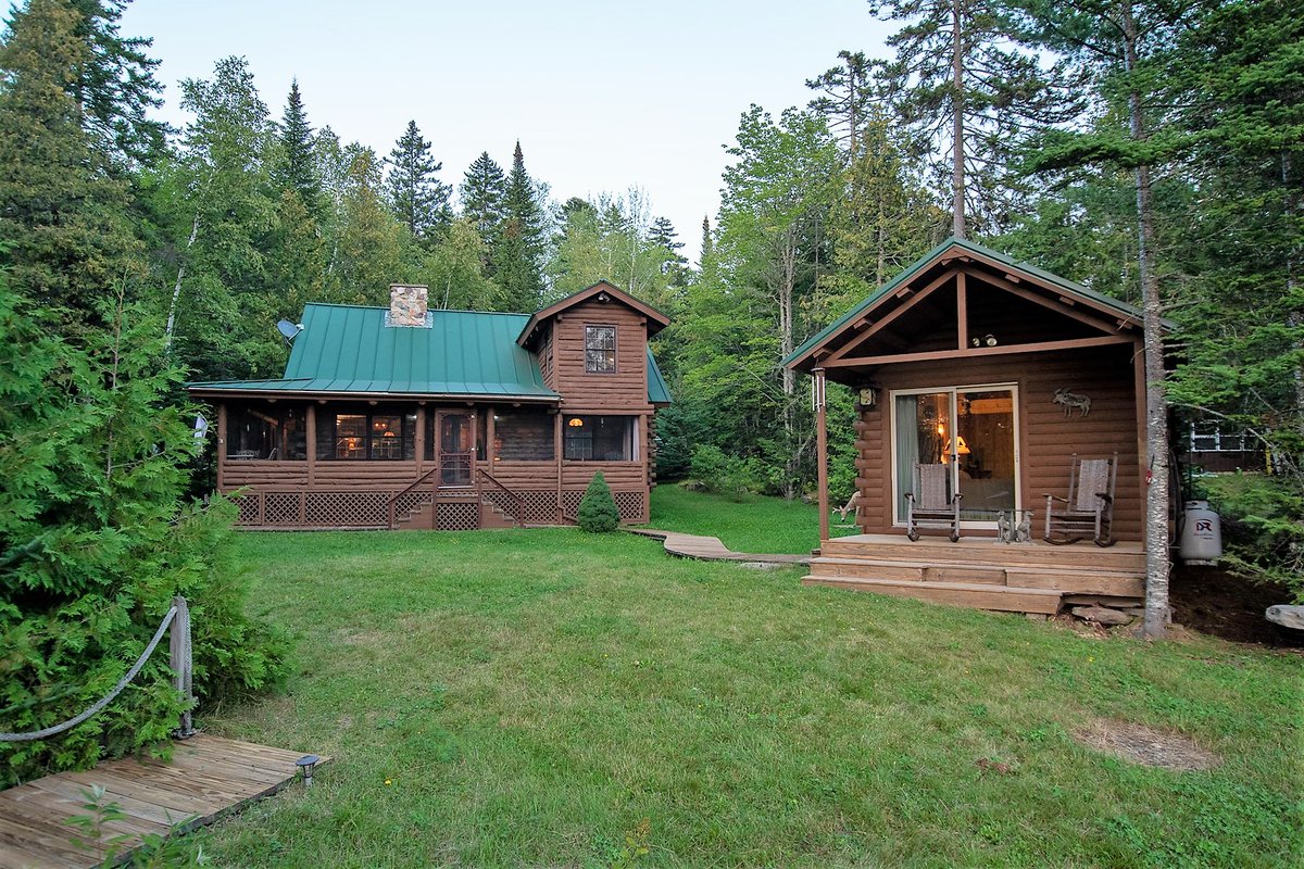 Quaint log home on the pristine East Grand Lake in Maine for sale! Sitting on 0.73 acre, the main home features two bedrooms. There's also a 1 bed, 1/2 bath cabin perfect for entertaining guests. Learn more at unitedcountry.com/Country-Homes/…