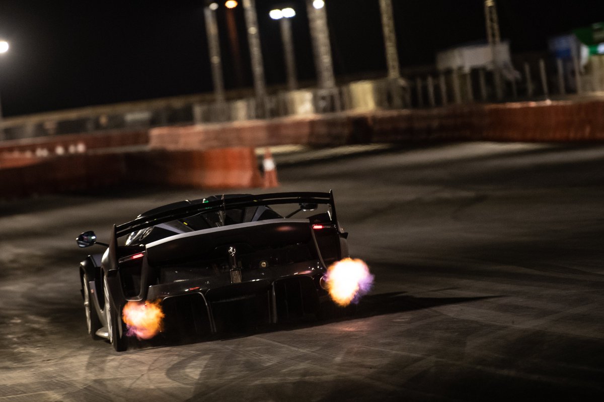 FerrariRaces's tweet photo. Exclusive pictures from the Ferrari Motorsport Festival held during the Riyadh Car Show. Comment with an emoji!
#FerrariChallenge #XXProgrammes #F1Clienti #FerrariCorseClienti #FerrariCompetizioniGT #FerrariRaces https://t.co/lWe9FiTTu2
