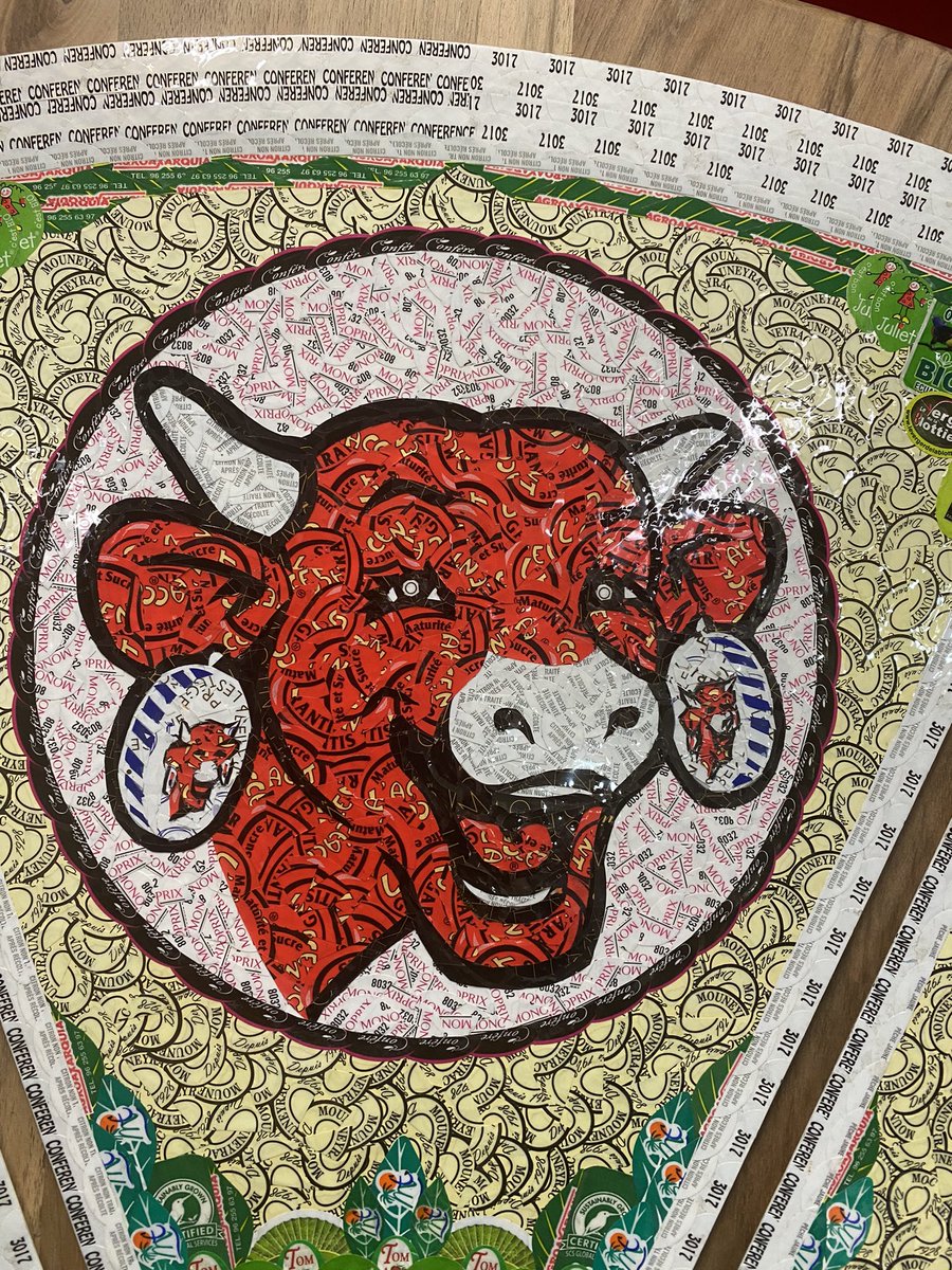 CĂ©cile Beliot-Zind (@cecilebeliot) on Twitter photo Merci a l artiste Chaix pour cette Ćuvre qui cĂ©lĂšbre si bien les ans de notre icone, la Vache qui rit. Merci a <a href="/SylviaVitale/">Sylvia Vitale Rotta</a> pour ce magnifique cadeau. #itsgoodtobeaTeam #itsBettertoLaugh <a href="/Vachequirit_FR/">La Vache qui rit France</a> Merci a l artiste Chaix pour cette Ćuvre qui cĂ©lĂšbre si bien les ans de notre icone, la Vache qui rit. Merci a <a href="/SylviaVitale/">Sylvia Vitale Rotta</a> pour ce magnifique cadeau. #itsgoodtobeaTeam #itsBettertoLaugh <a href="/Vachequirit_FR/">La Vache qui rit France</a>