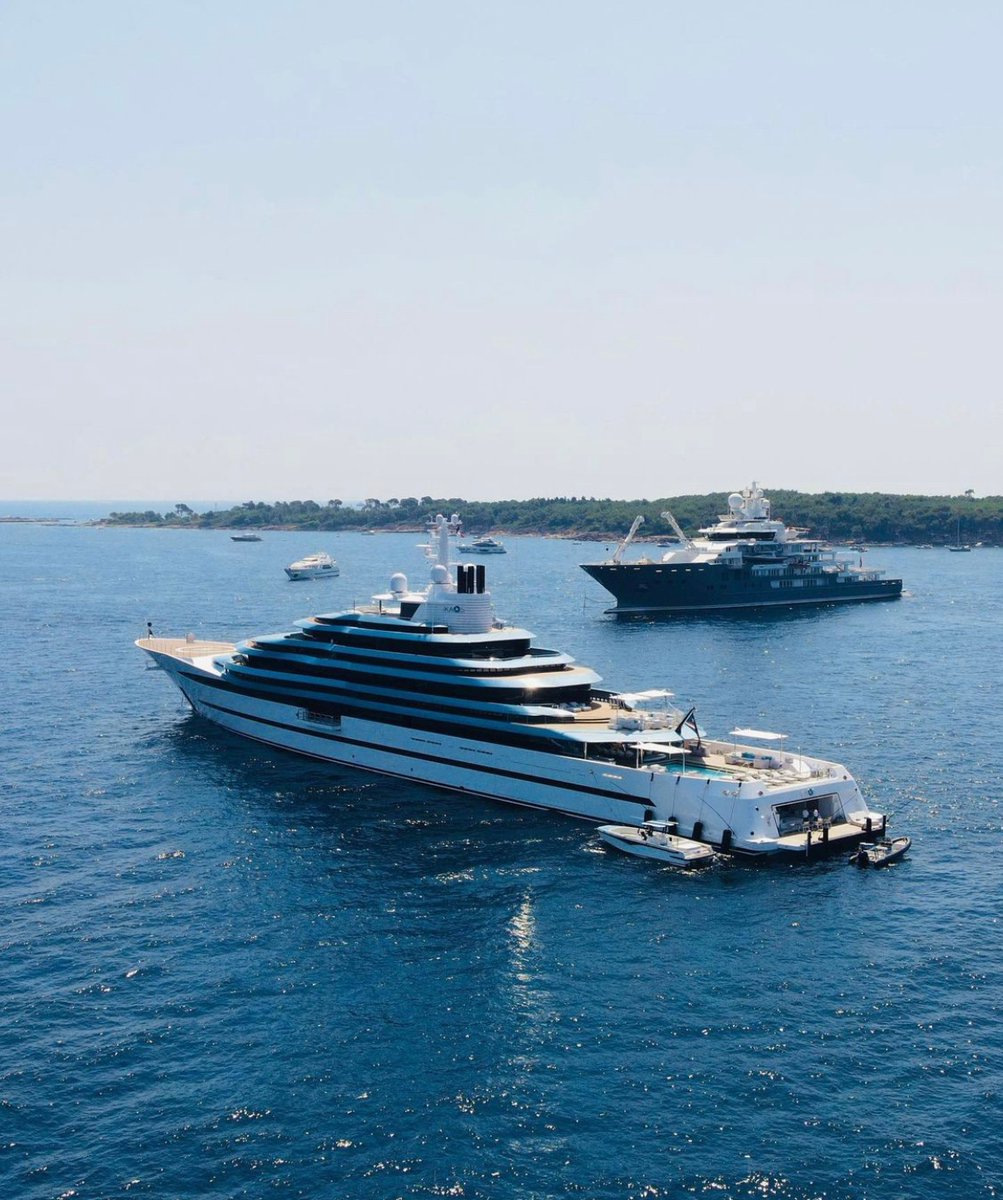 110-metre Oceanco superyacht Kaos anchored off in South of France. 

This luxury vessel’s exterior design is the work of Lobanov Design and she was last refitted in 2020.

📸 <a href="/superyachttimes/">Superyacht Times</a>