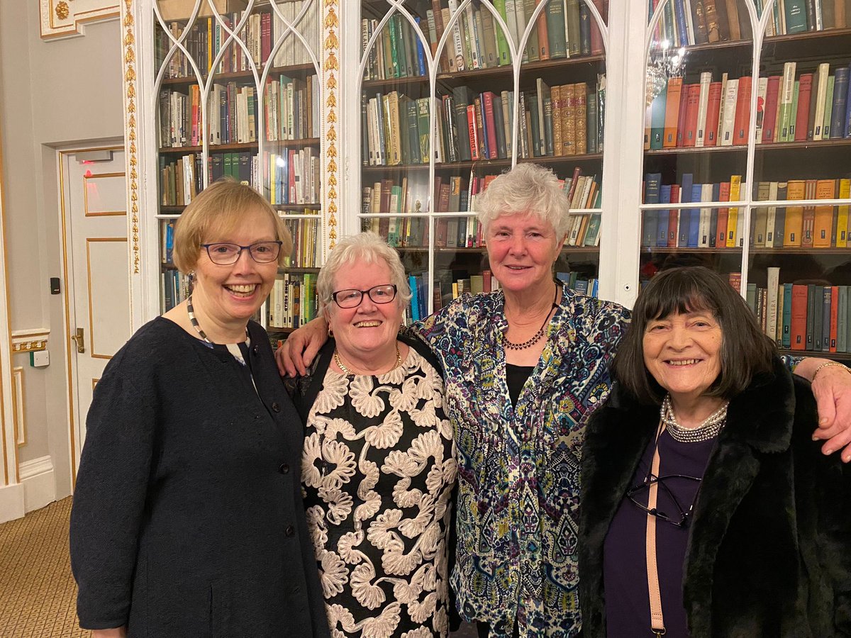 It was with great pleasure that Ambassador and Aisling O’Neill and our team welcomed members of the Irish community to the Embassy this afternoon.