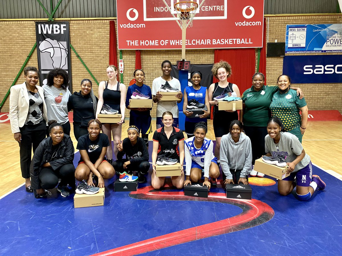 SA_WBA's tweet image. Timely surprise gifts from SAWBA for u17 Girls SA Basketball Team. 
We wish them well for 
AUSU Region 5 Games that will
be taking place in Lesotho 💛💚