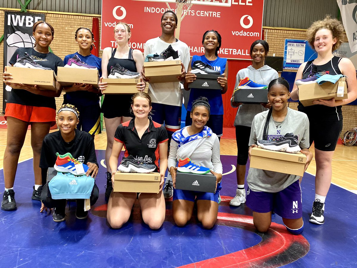 SA_WBA's tweet image. Timely surprise gifts from SAWBA for u17 Girls SA Basketball Team. 
We wish them well for 
AUSU Region 5 Games that will
be taking place in Lesotho 💛💚