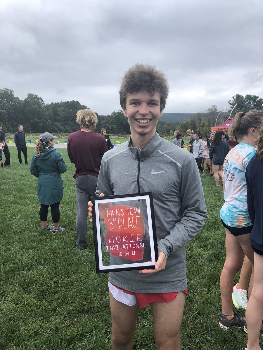 AUClubXCTF's tweet photo. Men got third! No team photo with the team unfortunately. https://t.co/bNY3XXTpp0