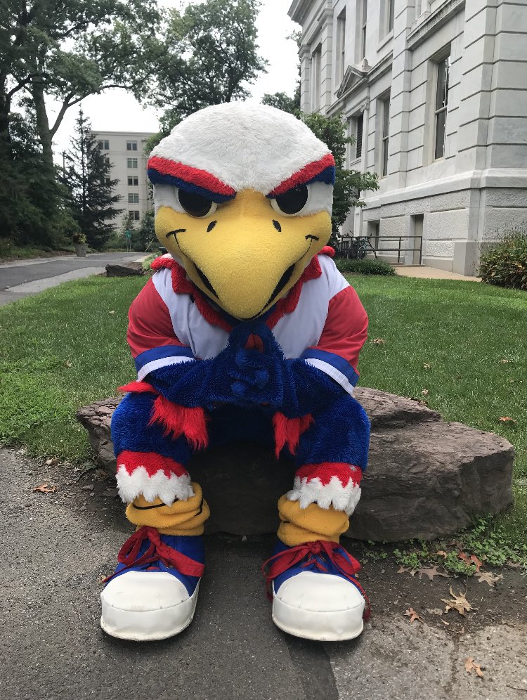 AUClubXCTF's tweet photo. Clawed Z. Eagle has come to barter! (And support club XC) https://t.co/WkQfDedwpC