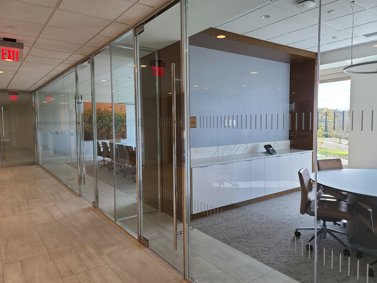 StructSureBuilt's tweet photo. We recently renovated the offices of a leading financial services company. The 10,531 sf project was completed in an occupied office building during the COVID-19 pandemic. #BuildingCertainty #StructSureProjects https://t.co/8k7IX3JYc8