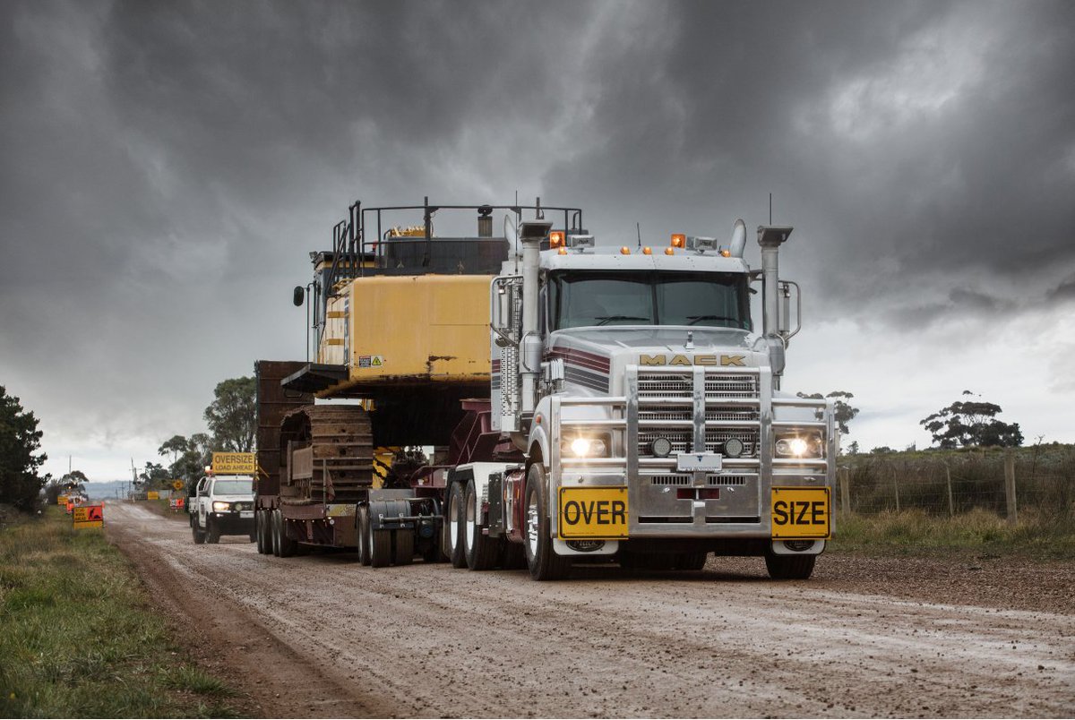 Mack_Trucks's tweet photo. A heavy load calls for the Mack #SuperLiner. Powered by the MP10 engine, the Super-Liner is perfect for demanding applications.
#MackTrucksAustralia #AussieTrucks #AustralianMade https://t.co/lYWrLAD5Lu