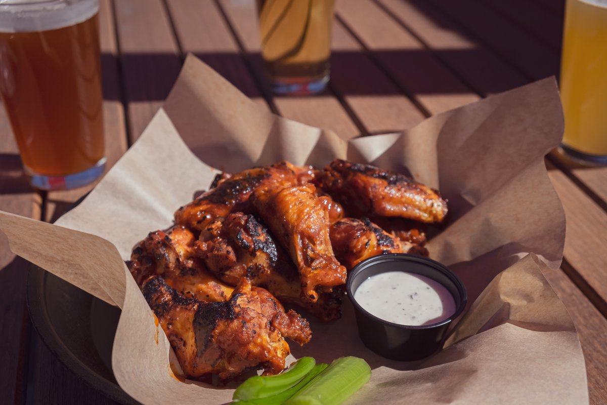 StrotherDist's tweet image. Endless sauce options at @StueyMcBrews. How do you choose?!

SHUT-UP SAUCE
SHUT-UP KC
SHUT-UP HONEY
SRIRACHA
ASIAN CHILI GARLIC
CHIPOTLE
BUFFALO
BACON &amp;amp; CHEESE
CHIPOTLE BUFFALO
BAR-A-CHA-CHA
SPICY GARLIC
HONEY CHIPOTLE
HONEY BUFFALO
AWESOME SAUCE
SWEET CHILI CHIPOTLE
ADOBE
&amp;amp; more