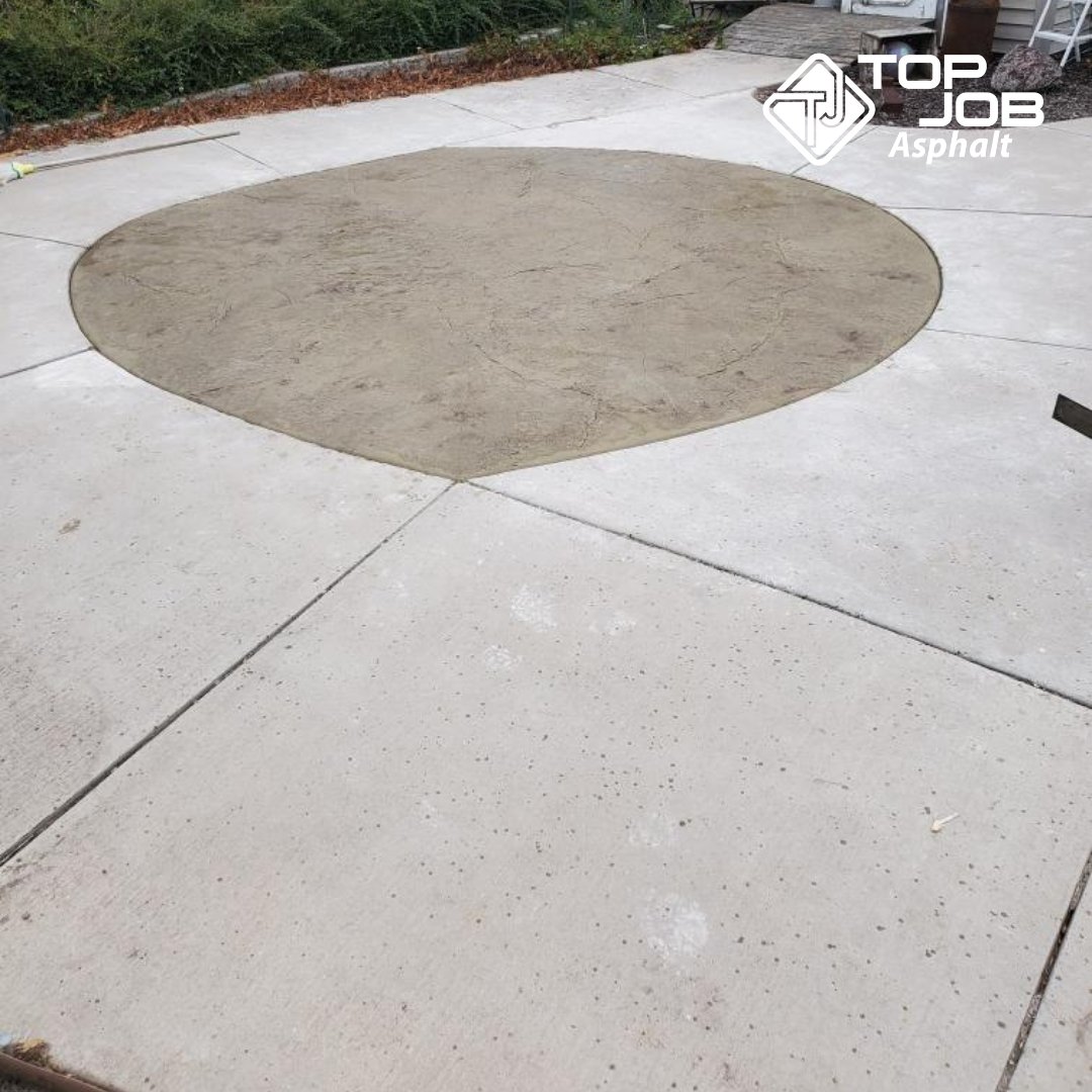 TopJobAsphalt's tweet photo. Look at this fun concrete pad that we did for a customer. Give us a call today for all your concrete needs.
.
.
.
#homerenovations #asphaltmaintenance #asphalt #asphaltcontractor #homeimprovements #utahcontractor #construction #maintenance #hoa #logan https://t.co/mN1vf5qK0N