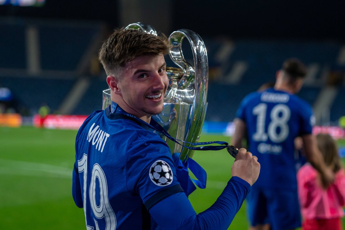 AbsoluteChelsea's tweet photo. Phil Foden - 25th place
Mason Mount - 19th place

Money Mase! 💥 https://t.co/PILfVBd371