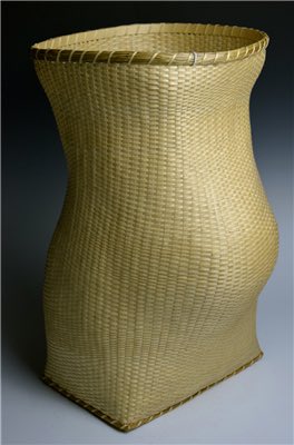 It's #NativeAmericanHeritageMonth - We are featuring a basket in the MSU Museum collection now on loan to <a href="/grartmuseum/">Grand Rapids Art Museum</a> - "The Next Generation" is a black ash basket by Cherish Parrish.  

Read More: bit.ly/black_ash  
Written by Berkley Sorrells <a href="/The_Berkles/">Berkley</a>