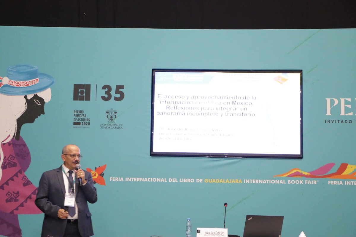 ColoquioBiblio's tweet photo. Conferencia Magistral: "Acceso y aprovechamiento de la información científica en México. Reflexiones, retos e interrogantes en el contexto de una pandemia" por parte del Dr. José de Jesús Cortés Vera, en el XXXV @ColoquioBiblio.
#ColoquioBiblio #35FIL #SomosLectores https://t.co/Ug9UYH9RaU
