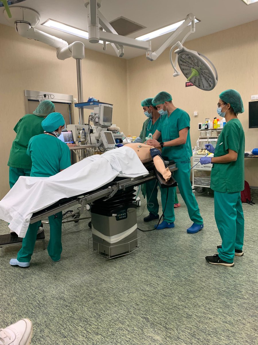 ResisAnCHUS's tweet photo. #simulation #SimMan3G @acis @AlvarezAnest @AndreaCalvoRey1 @GloriaPrada13 #EstebanFerreiroa #PatriciaDoldán @sedar_es @ESAIC_org @SergioCinza @DanielReyAldana 🏋️‍♂️...Because we do believe that you create the movement🏃🏽‍♂️🏃‍♀️ https://t.co/XkjRzB7oX5
