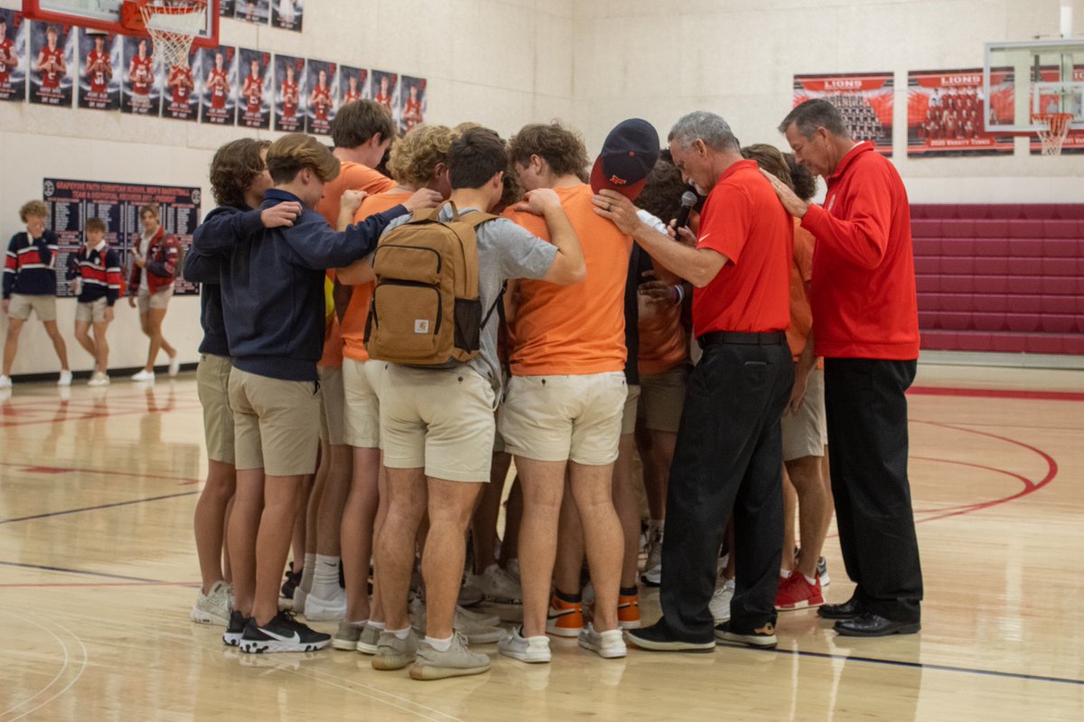 GoFaithLions's tweet photo. Big congrats to Matt Mitchell and his commitment to Hendrix College to continue his baseball career! We are so proud of you and loved getting to celebrate you today!! #alwaysalion #faithbaseball #hendrixbaseball https://t.co/IRtttPVWpQ