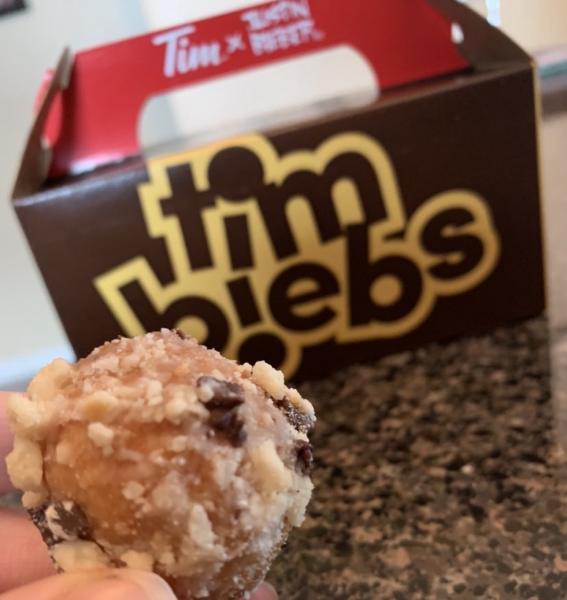 Andreasaurrous's tweet photo. Legend has it, one in every thousand Tim Biebs gives you the skills of a pro hockey player and the style of a pop sensation. Do you belieb the legend?

#timhortins #timbiebs https://t.co/Unjj96oHLQ