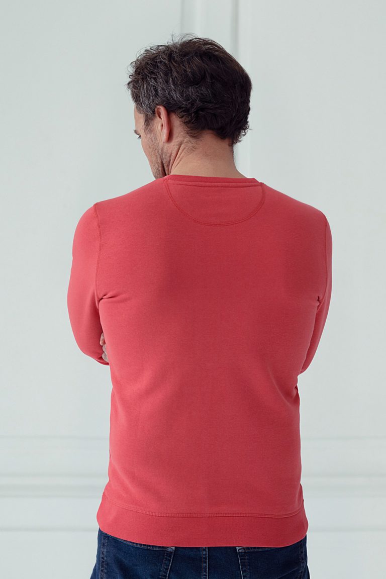 MrShaw75's tweet photo. The Dial Sweat in coral pink. Just edgy enough to be different, whilst still retaining its understated, cool vibe. Style worthy of a sneaky double-take; this is Casual Sophistication at its finest.
https://t.co/SBtxLIEu2h
#Menswear #Derby #Sweatshirt #Cool #InfluenceAndPride https://t.co/BomiOWVFvy