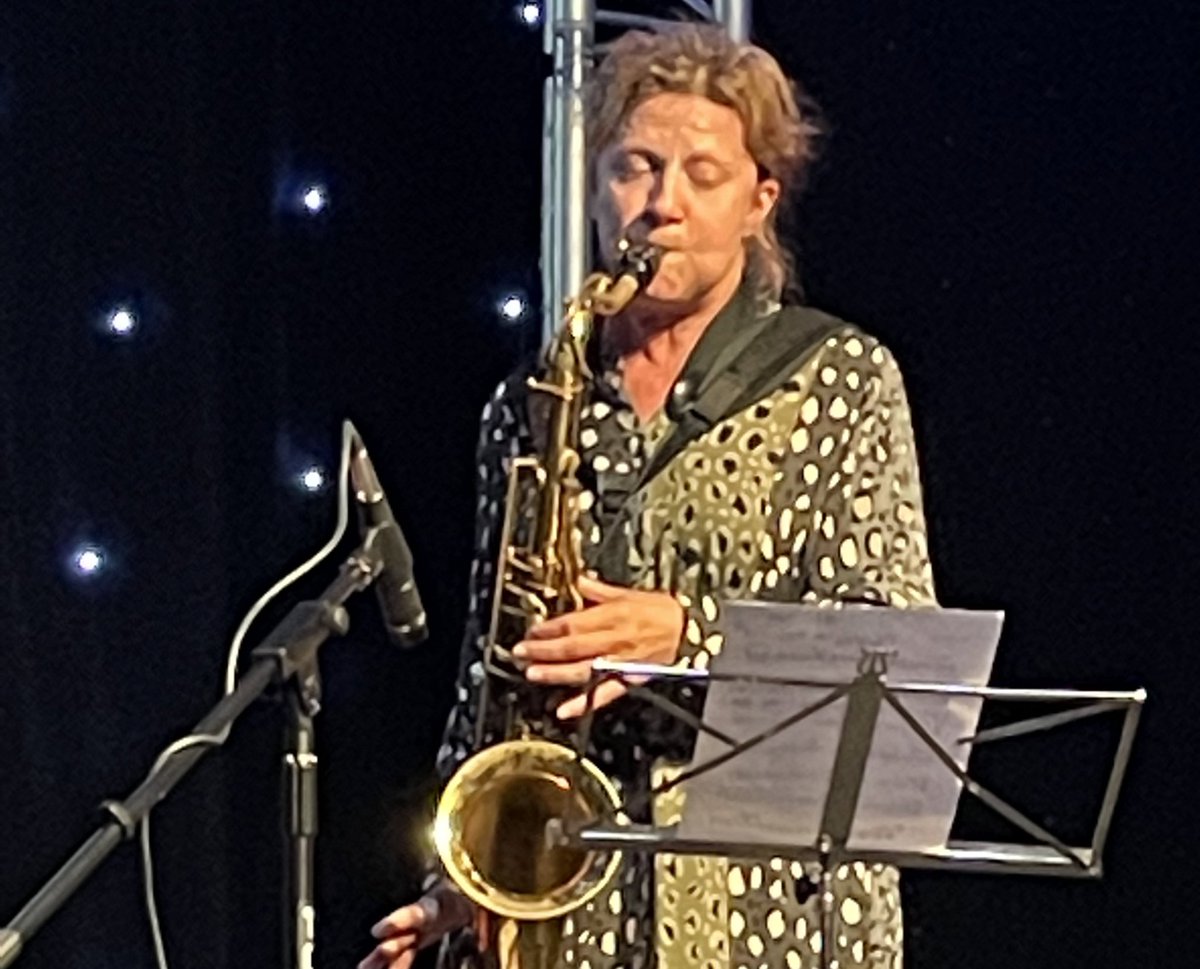 StephenFoz's tweet photo. Currently prepping my @HosRadioIpswich show for tomorrow night. I’ll be chatting to #Ipswich #jazz great #KarenSharp as well as looking back at the historic @ledzeppelin show in #Ipswich 50 years ago. Check out the HRI website for ways to listen. Great to be back! https://t.co/cjJCz7tgcj