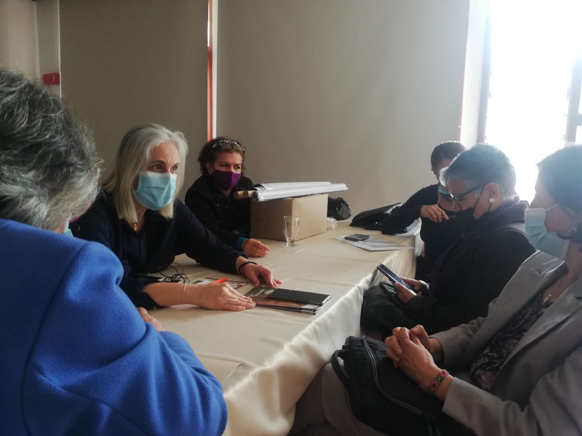 RutaPacificaM's tweet photo. #MujeresIncidiendo2030 
En Pasto Nariño, las Mujeres se reunieron el pasado #17Nov para conocer nuestra infografía➡️"Mujeres Enrutadas en la implementación del Acuerdo de Paz 2020: La resistencia de la esperanza".
Apoyan @Equal2030  @NLinColombia 
#MujeresIncidiendoPorLaPaz https://t.co/b7nYQoHwv7
