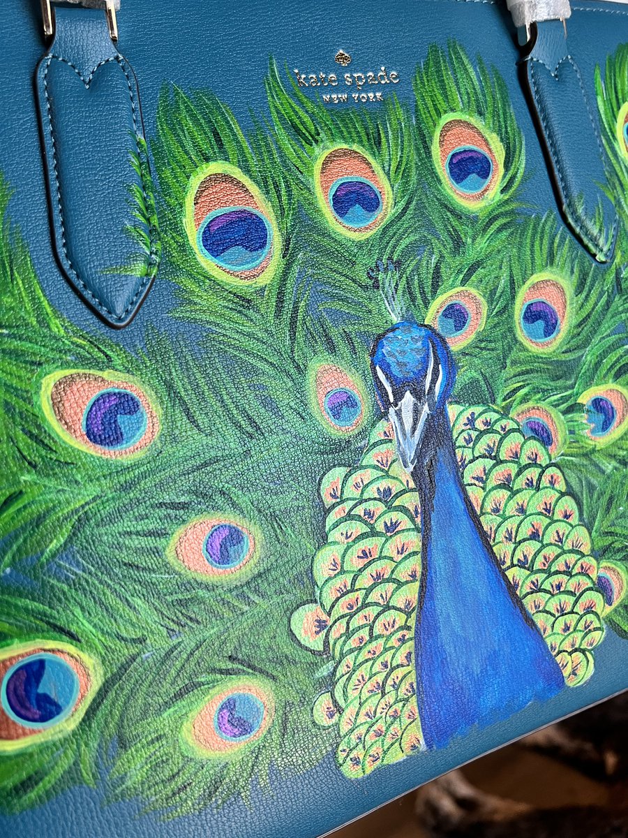 Just listed!  All of my other peacock bags have sold so this is the only one available.  And it is on sale!  

https://t.co/lPxs7xvFju https://t.co/bq9oWkWpjF