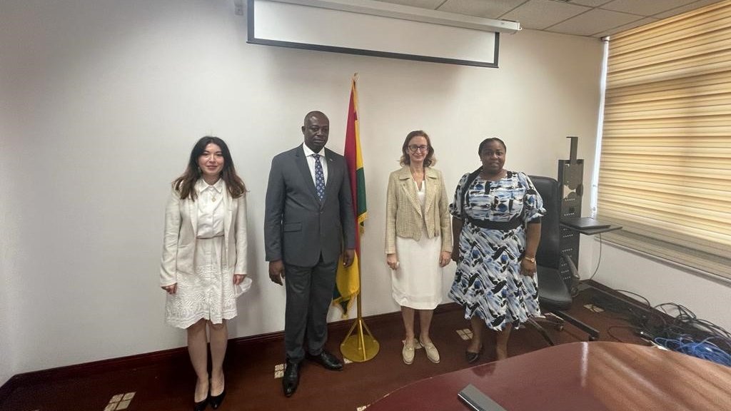 TC_AkraBE's tweet photo. Ambassador Ergün Ulueren paid a courtesy call on Hon. Deputy Minister of Foreign Affairs and Regional Integration Mr. Mbomba. They touched upon all the items on 🇹🇷-🇬🇭 cooperation agenda and committed to strengthening them further. @GhanaMFA https://t.co/c8TNJIwK4A