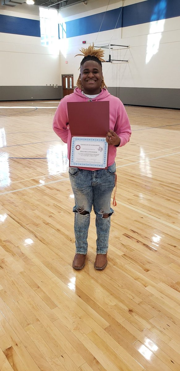 TylerLionsGB's tweet photo. Huge shout to our senior Shacaria Stevenson!  Being 6th in her class, Stevenson received a full scholarship to TSU!!!!  #Tigers #TSU #StudentAthlete #14OnTheCourt6thInHerClass https://t.co/IBafMWL7Bf