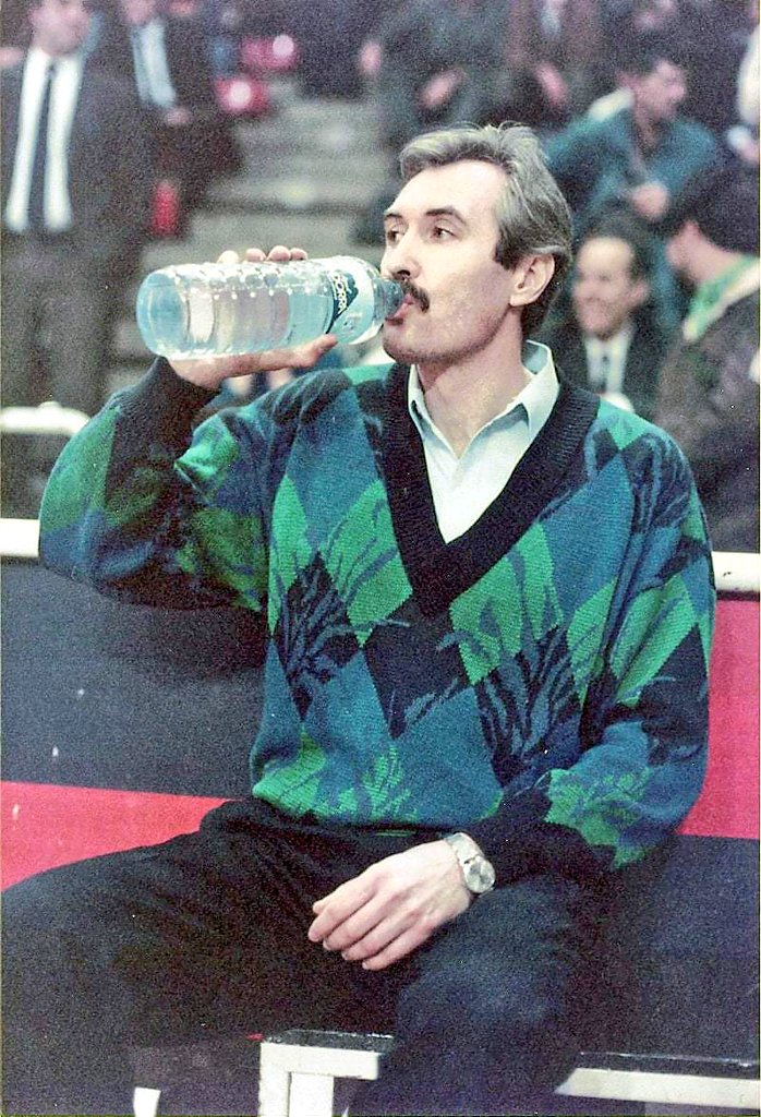 DeporteVintage's tweet photo. Semifinal #Recopa 85/86 #TSKA en #Palaublaugrana Goborov, Edeshko, Lopatov, Belov y Tkachenko 📸 Fornies https://t.co/TiZiiztVsr