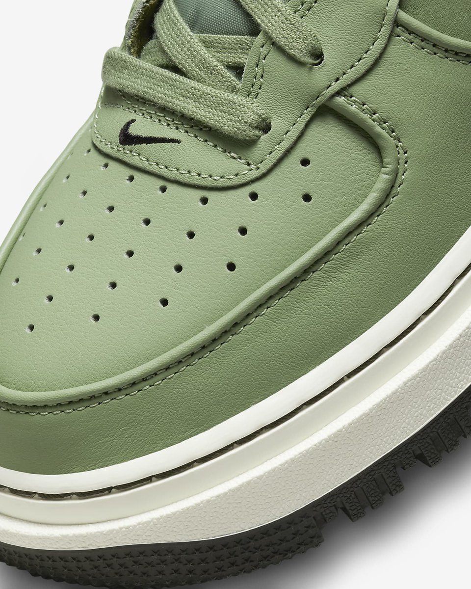 snkr_twitr's tweet photo. Dropped via Nike US: Nike Air Force 1 Boot ‘Oil Green/Black’

-> https://t.co/E1i4ED5yn0

#AD https://t.co/R41RkZHNIY