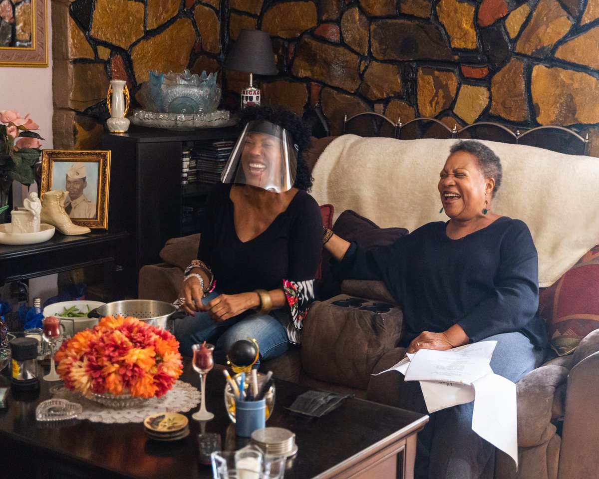 DWOriginals's tweet photo. Della Mae BTS! 😍📸 Mark your calendars for our newest film’s @TVaspire premiere : Sunday, December 12th at 8pm ET! Written by @screenwriteHER_ , Directed by @Filmafreaux 🥳 https://t.co/Szk63lVhrP
