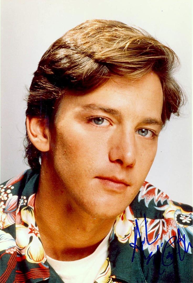 Happy Birthday to Andrew McCarthy.
(November 29, 1962) 