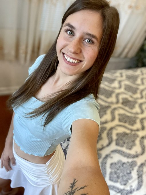 Tag companies you want to see me work for below!👇 I wanna fuck on camera 🥰 Book me through @_ATMLA https://t<a href="/tag/newprofilepic"class="tags"><span>#newprofilepic</span></a>