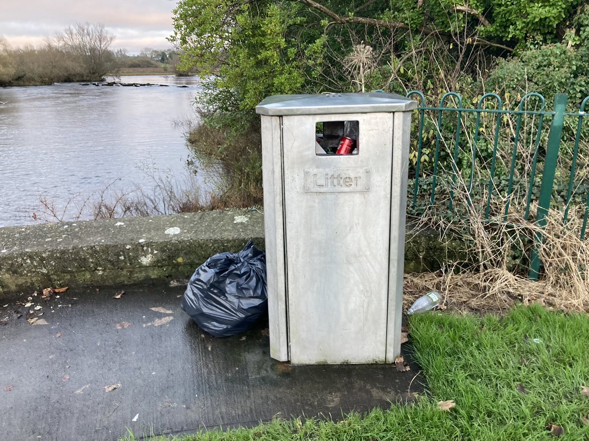rosaleen_bolger's tweet photo. Rubbish bag from #RedPath #CorballyBaths ready for collection at your convenience @LimerickCouncil also bin at end of #MillRoad full @ConorSheehan93 @LmkTidyTown @TLC_Limerick https://t.co/TGRC19Rxe6
